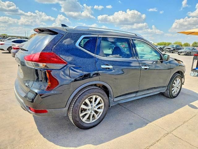2017 NISSAN ROGUE SV 3