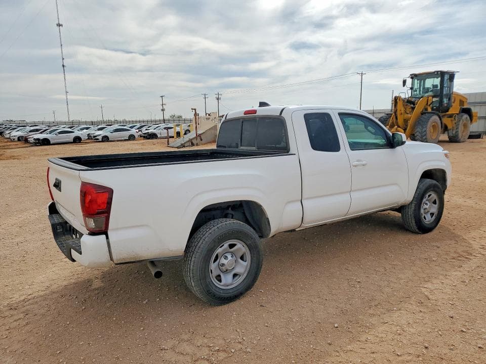 2023 TOYOTA TACOMA SR 3