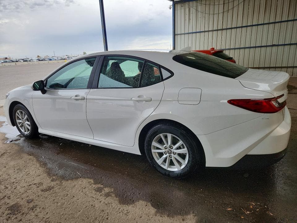 2026 TOYOTA CAMRY LE 2