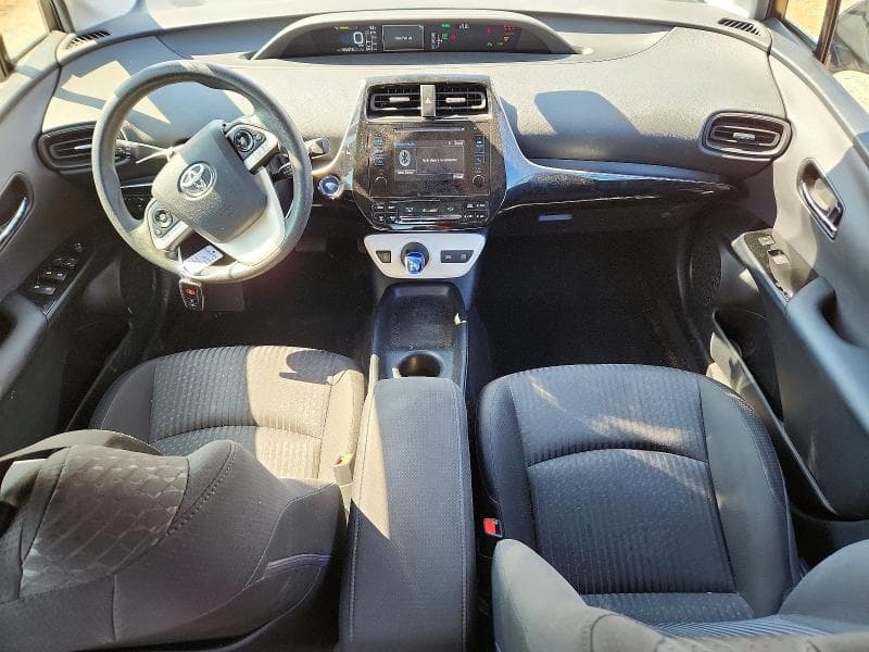 2018 TOYOTA PRIUS TWO 8