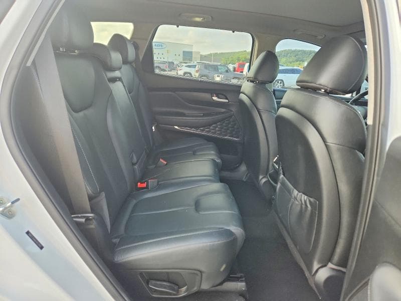 2019 HYUNDAI SANTA FE ULTIMATE 2.0T 10