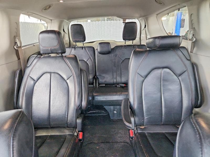 2018 CHRYSLER PACIFICA TOURING L 10