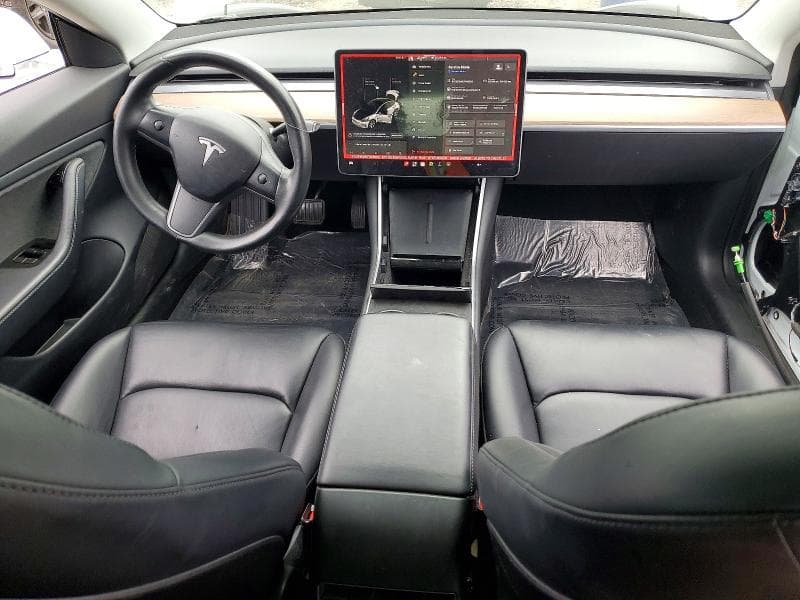 2018 TESLA MODEL 3 8