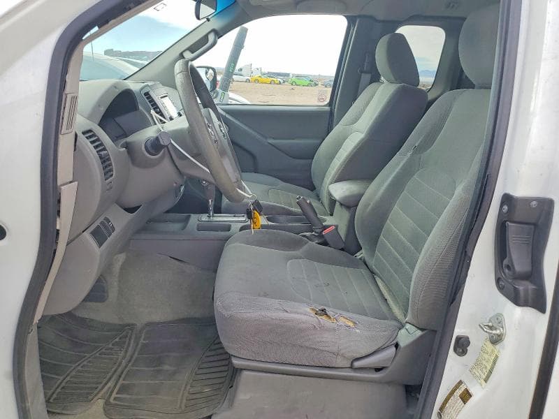 2017 NISSAN FRONTIER S 7