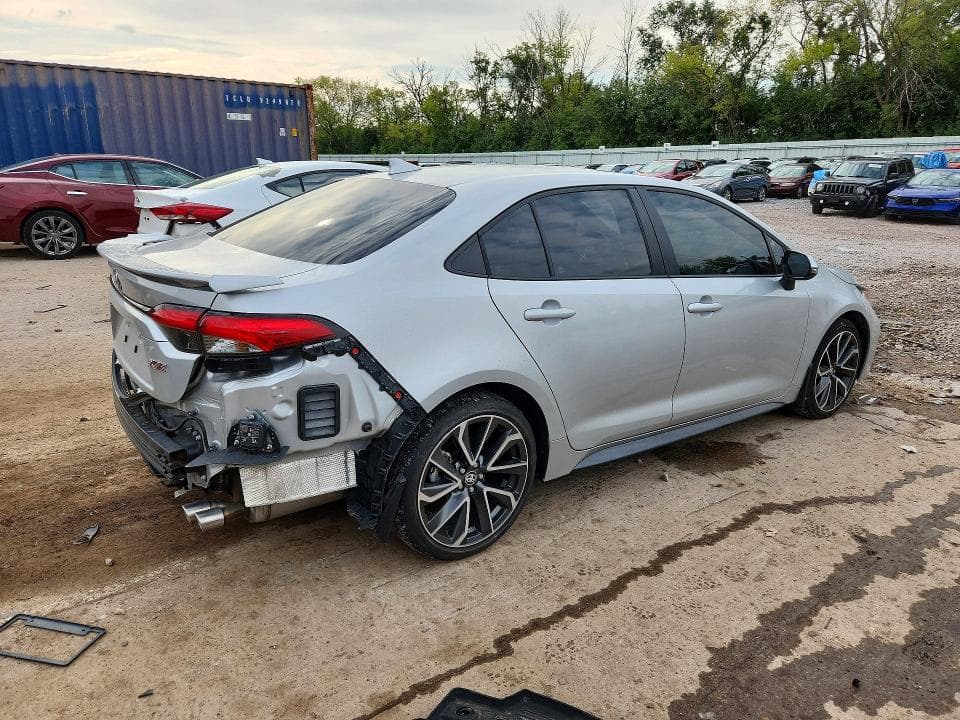 2022 TOYOTA COROLLA XSE 3