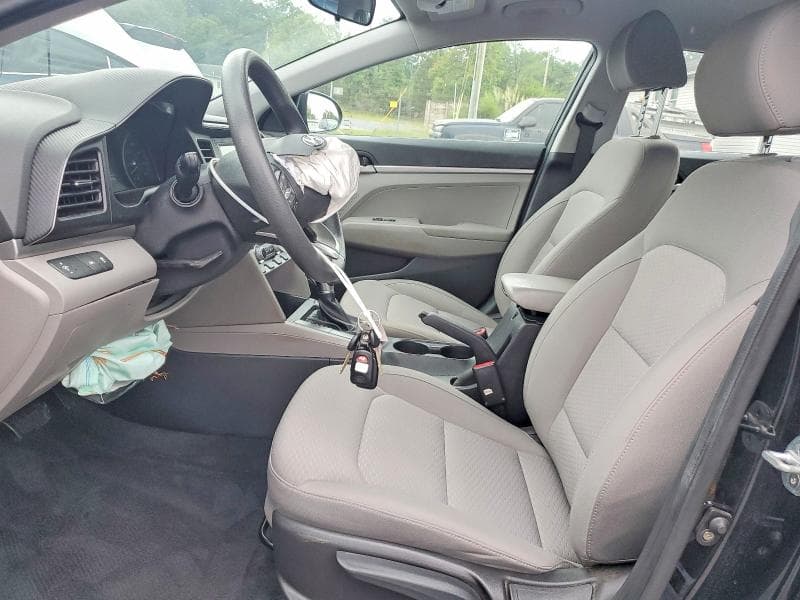 2020 HYUNDAI ELANTRA SE 7