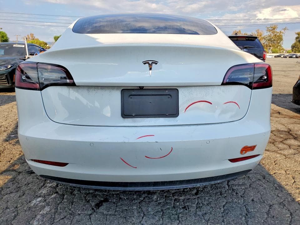2020 TESLA MODEL 3 6