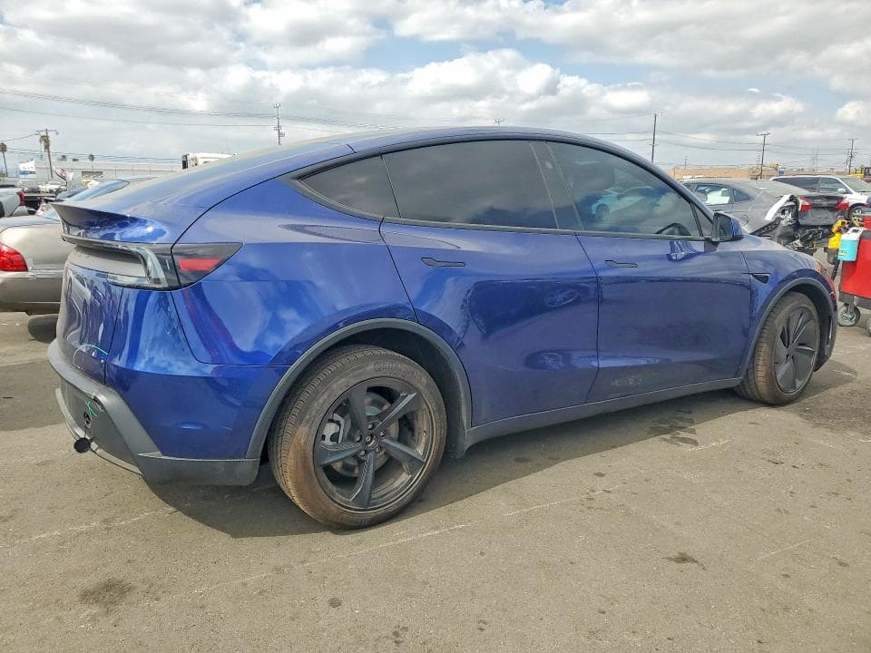 2026 TESLA MODEL Y 3