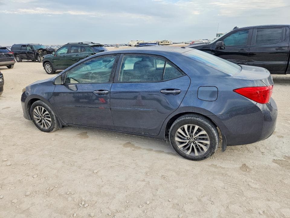 2018 TOYOTA COROLLA XLE 2