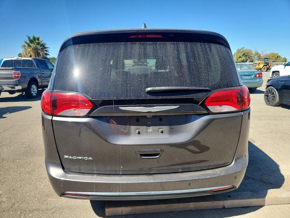 2017 CHRYSLER PACIFICA TOURING L 6
