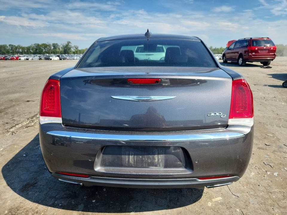 2017 CHRYSLER 300C 6