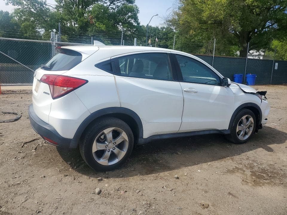 2017 HONDA HR-V LX 3