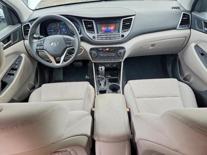 2017 HYUNDAI TUCSON SE 8