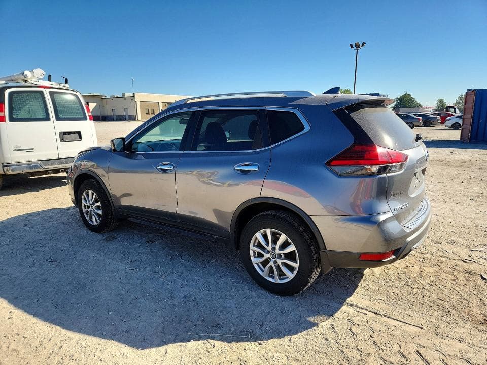 2017 NISSAN ROGUE SV 2