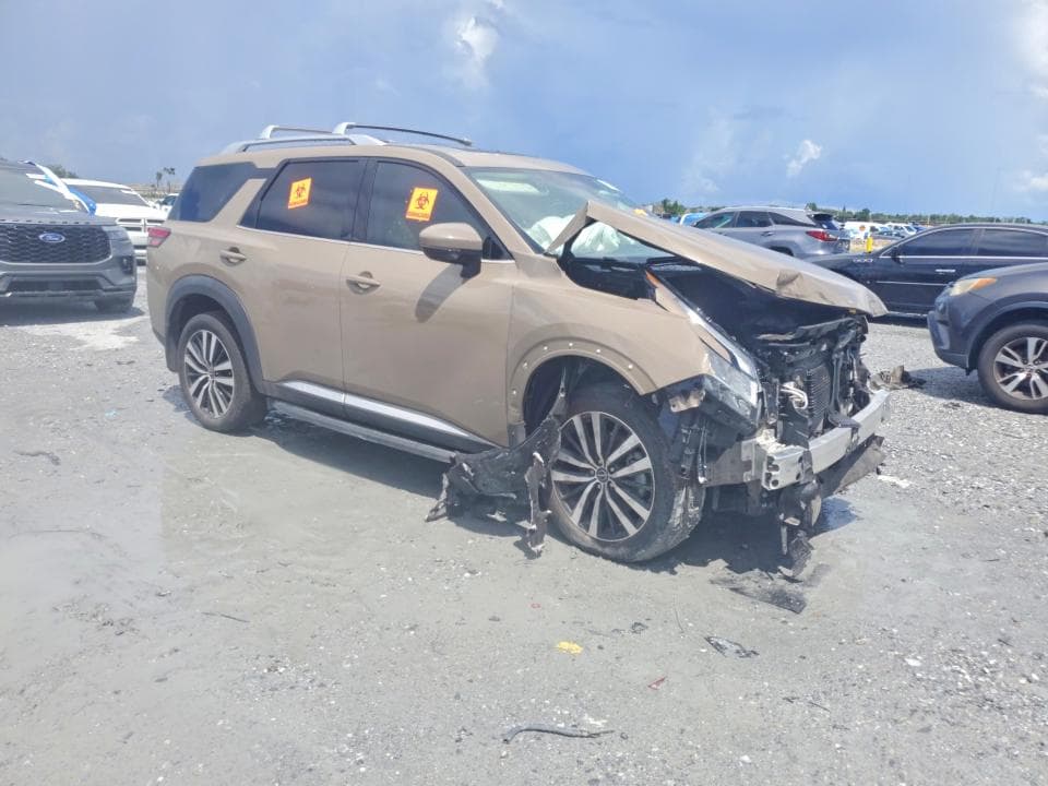 2024 NISSAN PATHFINDER PLATINUM 4