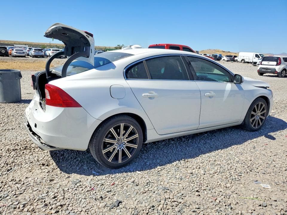 2017 VOLVO S60 PREMIER 3