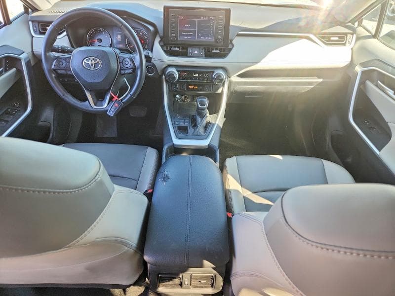 2019 TOYOTA RAV4 XLE PREMIUM 8