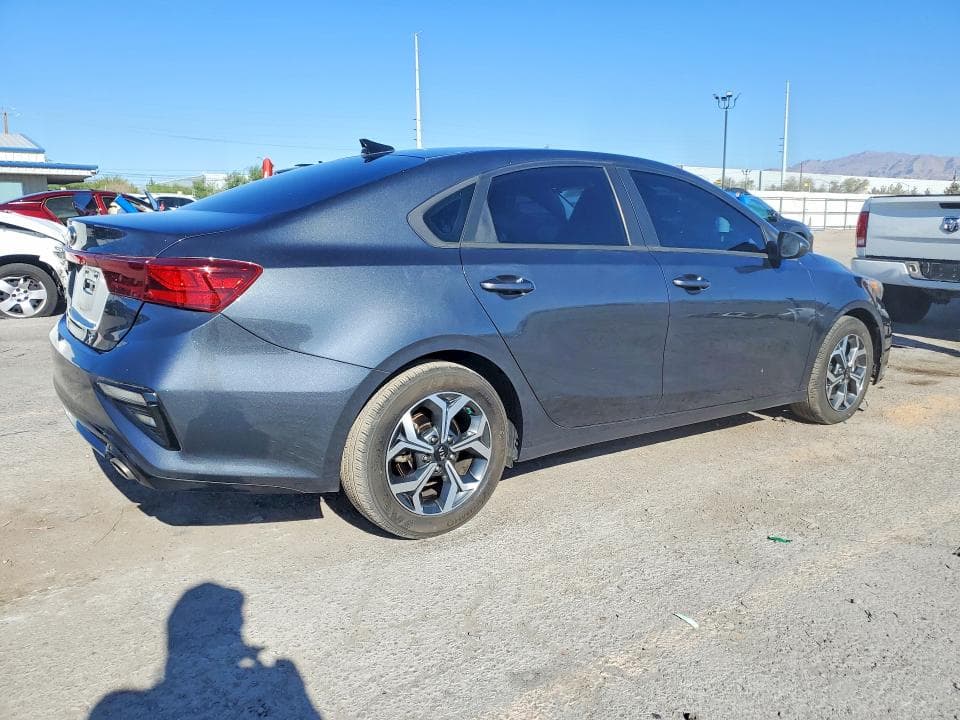 2021 KIA FORTE LXS 3
