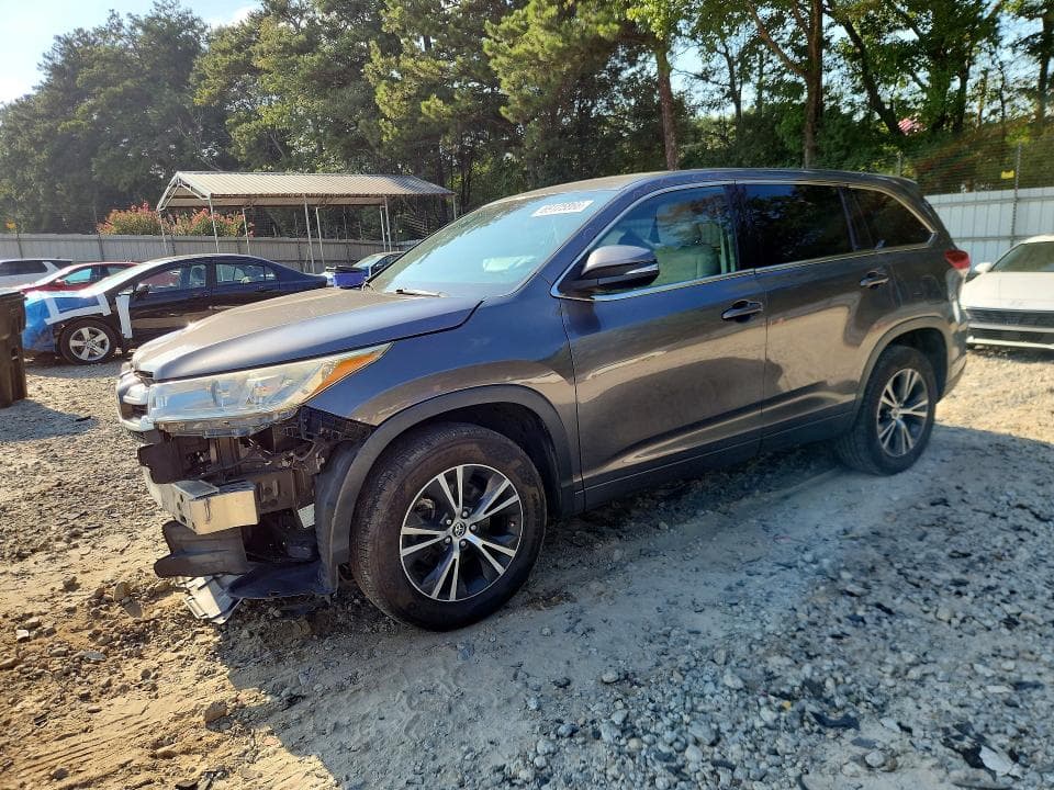 2017 TOYOTA HIGHLANDER LE - 1