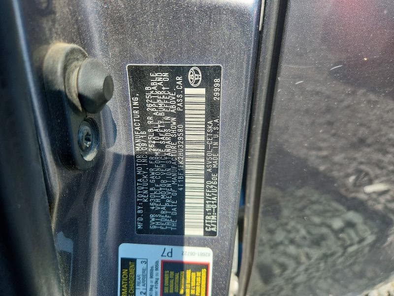 2017 TOYOTA CAMRY SE 12