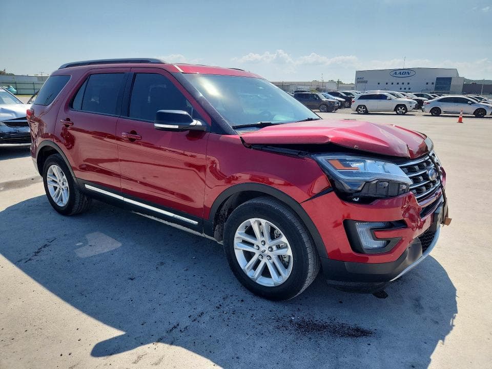 2017 FORD EXPLORER XLT 4