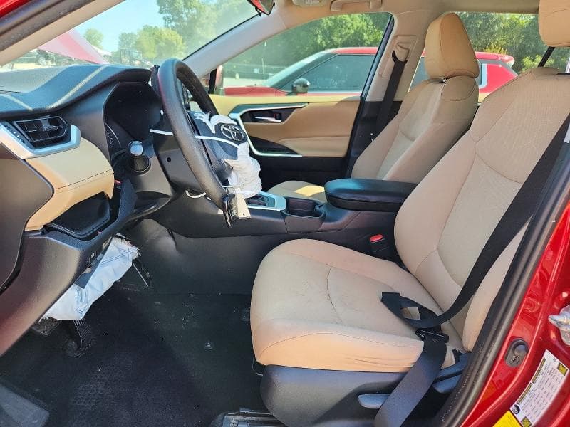 2019 TOYOTA RAV4 XLE 7