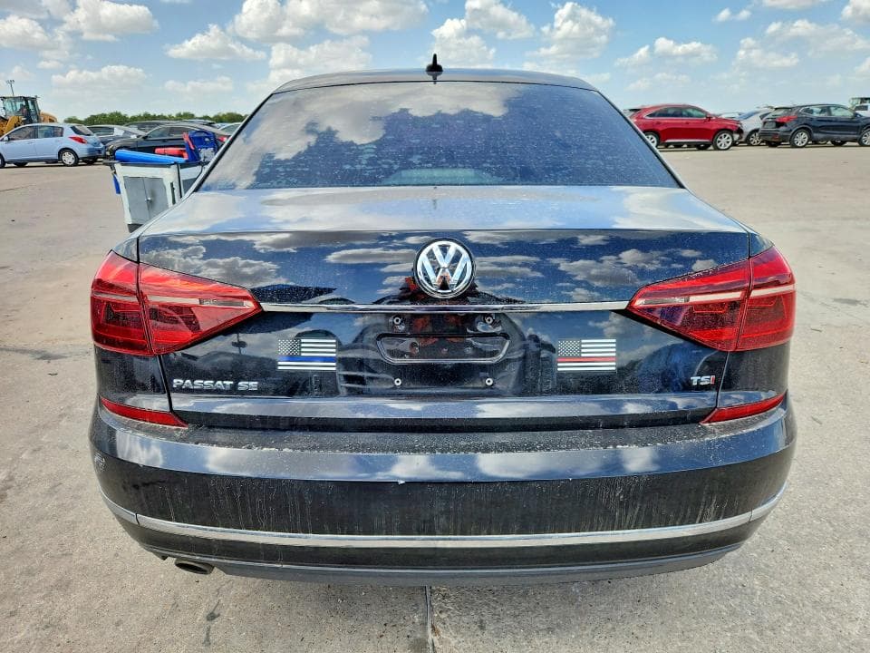 2017 VOLKSWAGEN PASSAT SE 6