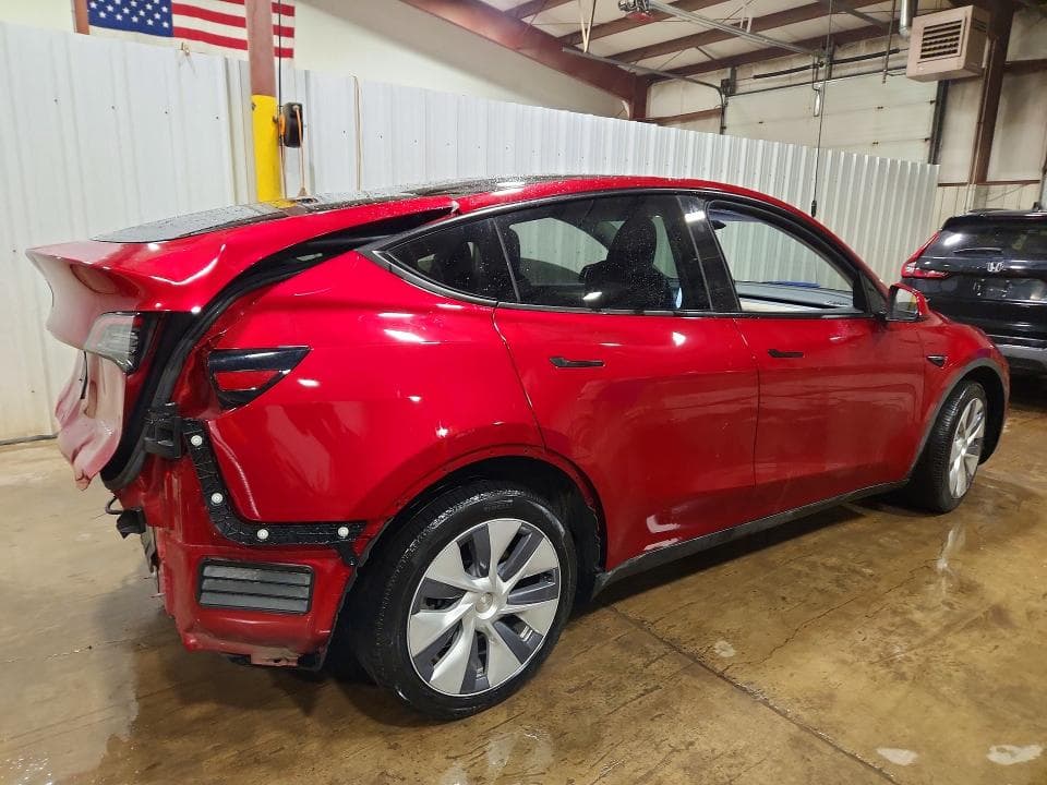 2024 TESLA MODEL Y 3