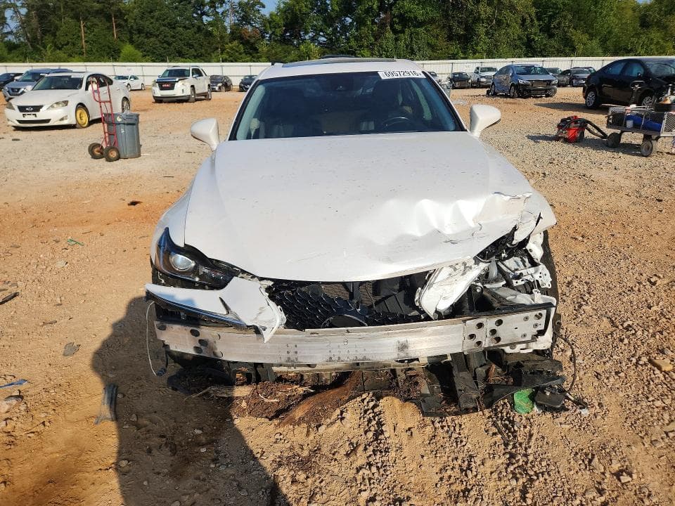 2018 LEXUS IS 300 5