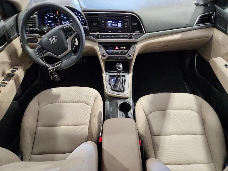 2017 HYUNDAI ELANTRA SE 8