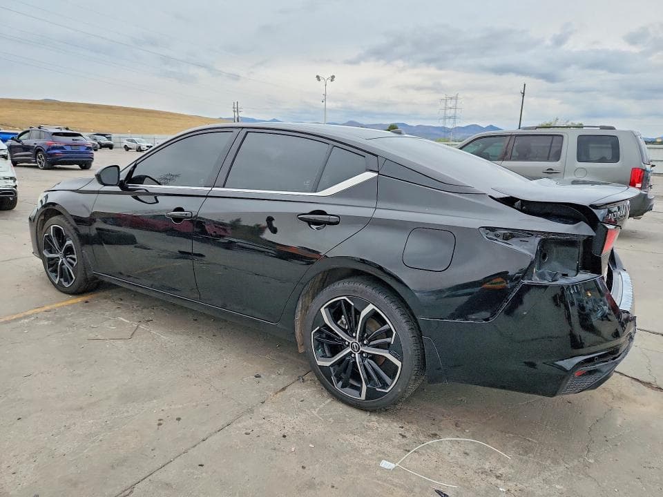 2023 NISSAN ALTIMA SR 2