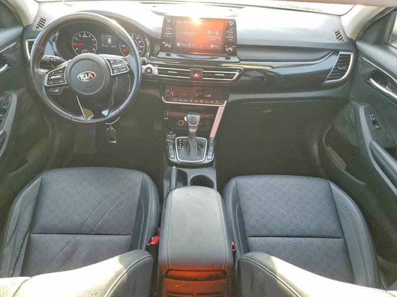 2021 KIA SELTOS EX 8