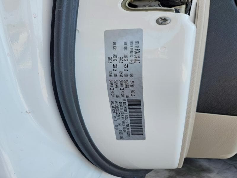 2018 CHRYSLER PACIFICA LIMITED 12