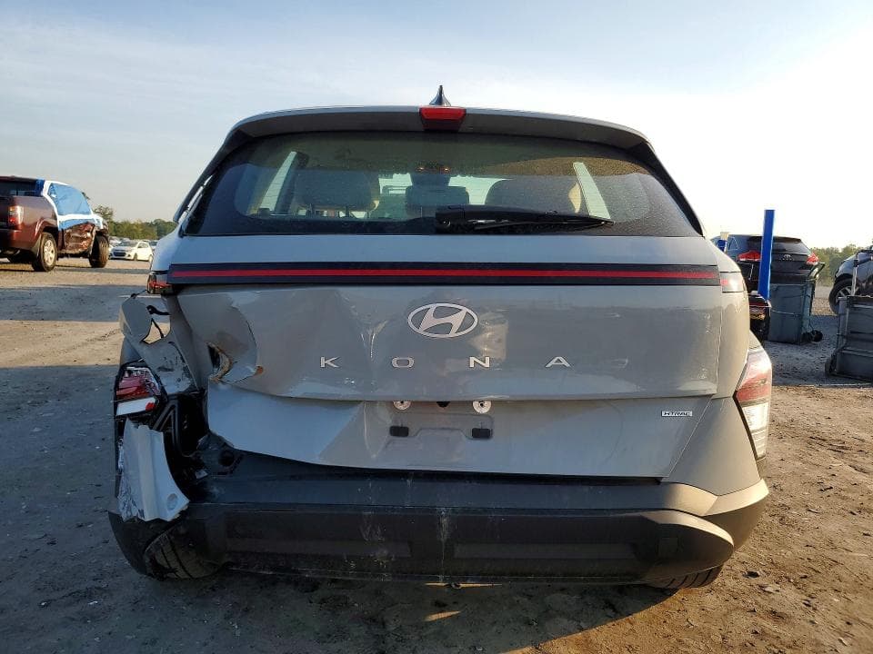 2025 HYUNDAI KONA SE 6