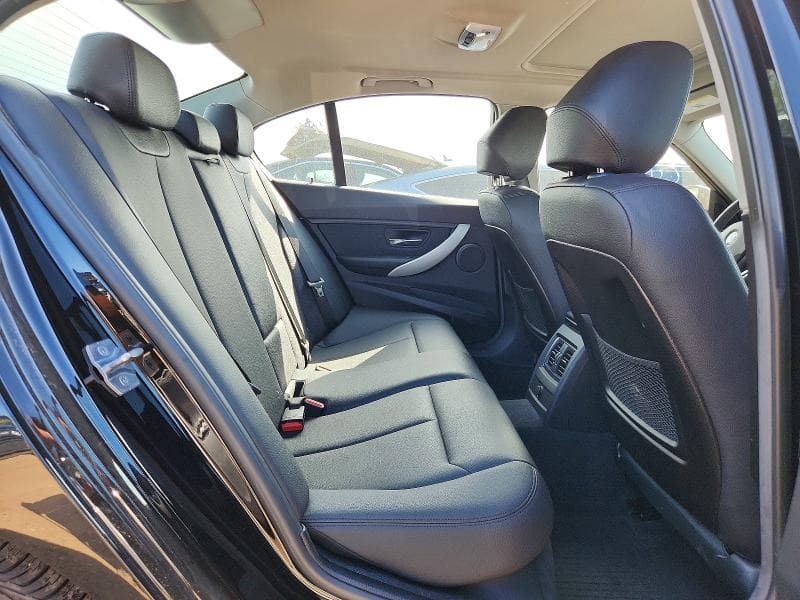2018 BMW 320 XI 10