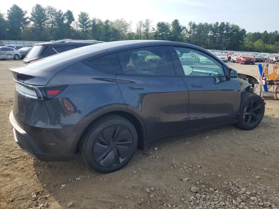 2026 TESLA MODEL Y 3