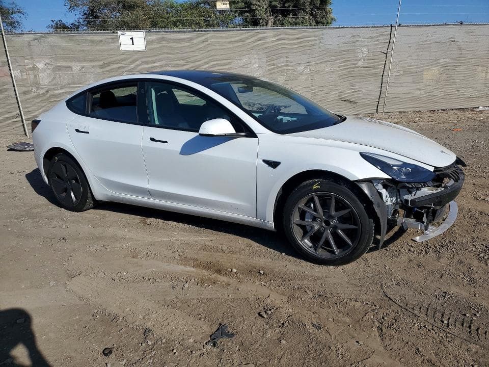 2023 TESLA MODEL 3 4