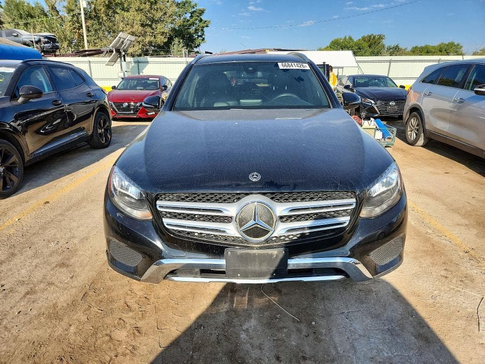 2017 MERCEDES-BENZ GLC 300 4MATIC 5