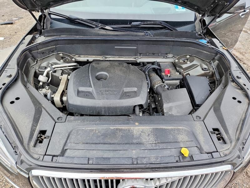 2018 VOLVO XC90 T6 12