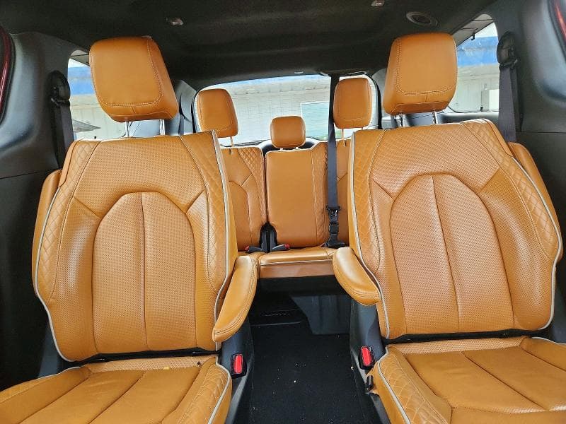2023 CHRYSLER PACIFICA HYBRID PINNACLE 10