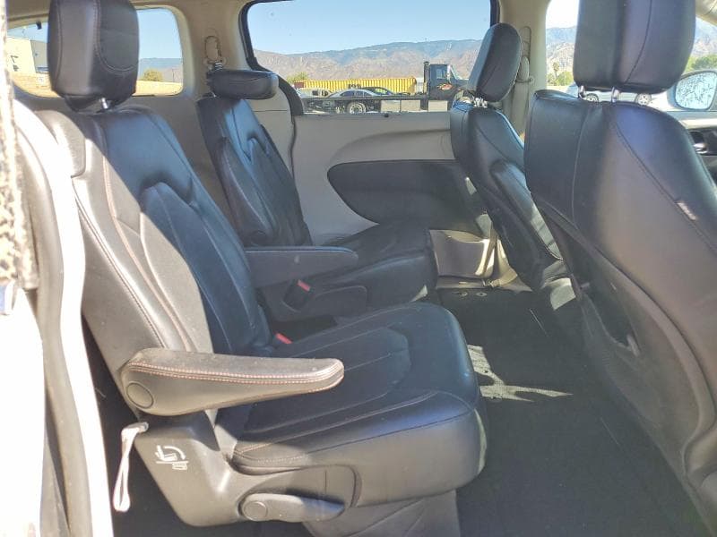 2020 CHRYSLER PACIFICA TOURING L 11