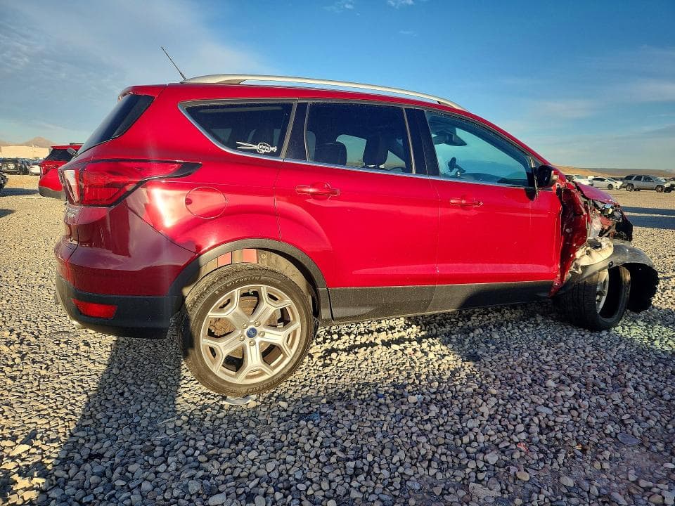 2019 FORD ESCAPE TITANIUM 3