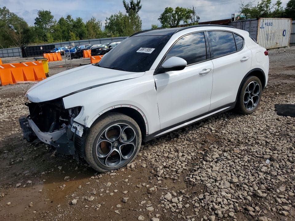 2022 ALFA ROMEO STELVIO TI