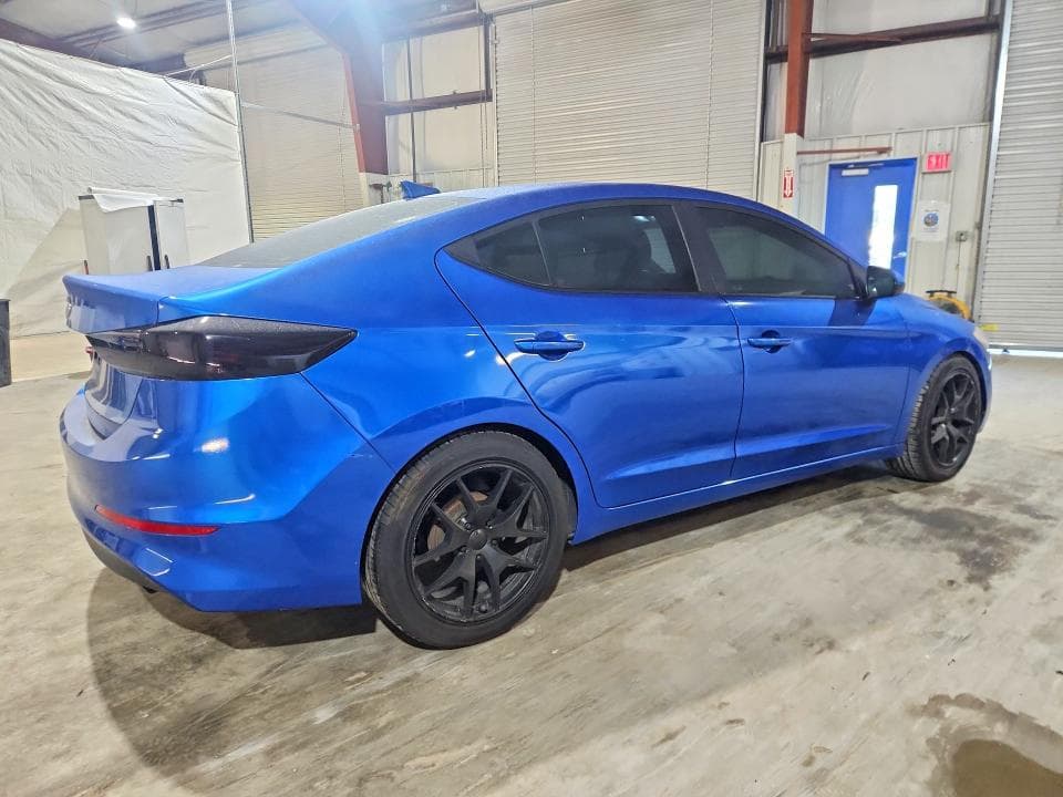 2017 HYUNDAI ELANTRA SE 3
