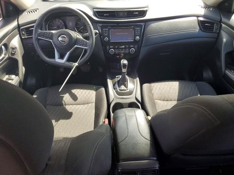 2017 NISSAN ROGUE SV 8