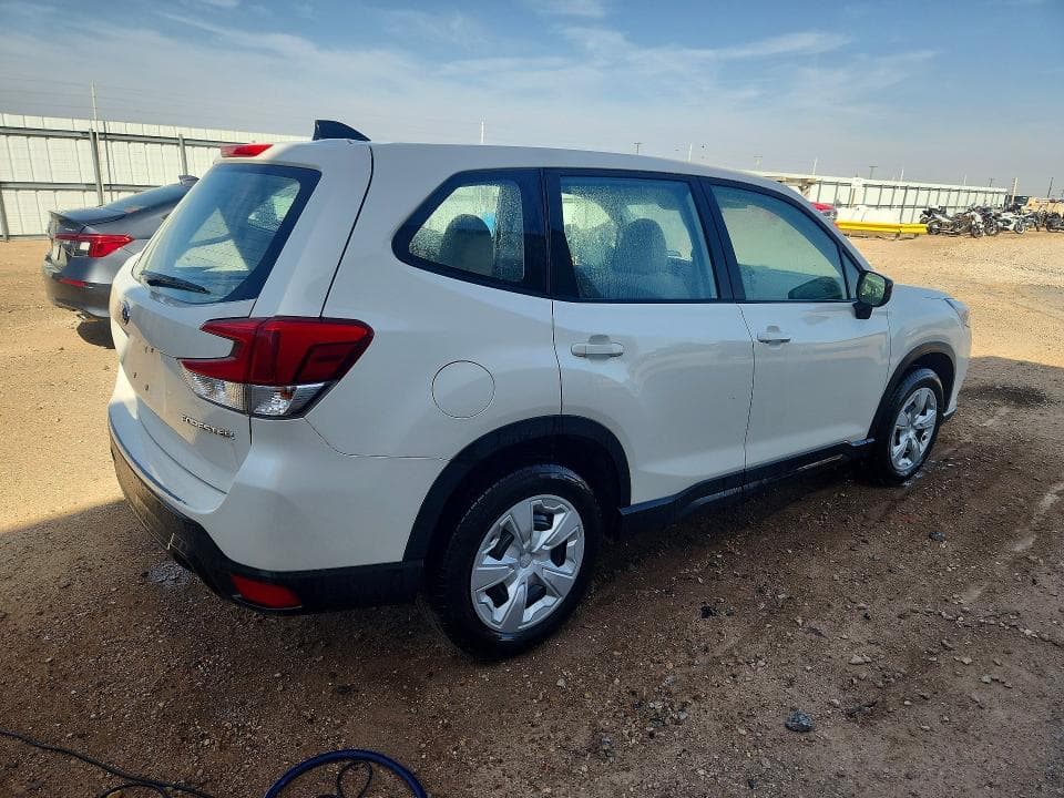 2024 SUBARU FORESTER 3