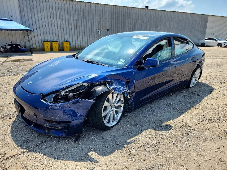 2022 TESLA MODEL 3