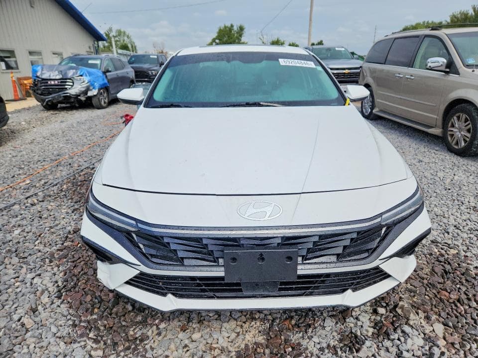 2024 HYUNDAI ELANTRA SEL 5