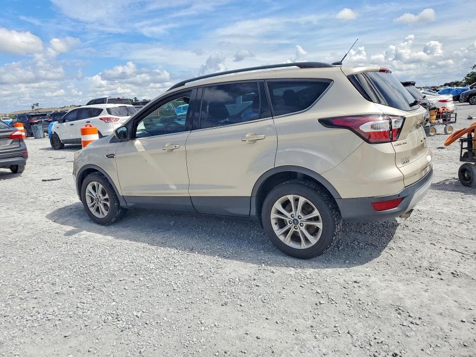 2017 FORD ESCAPE SE 2