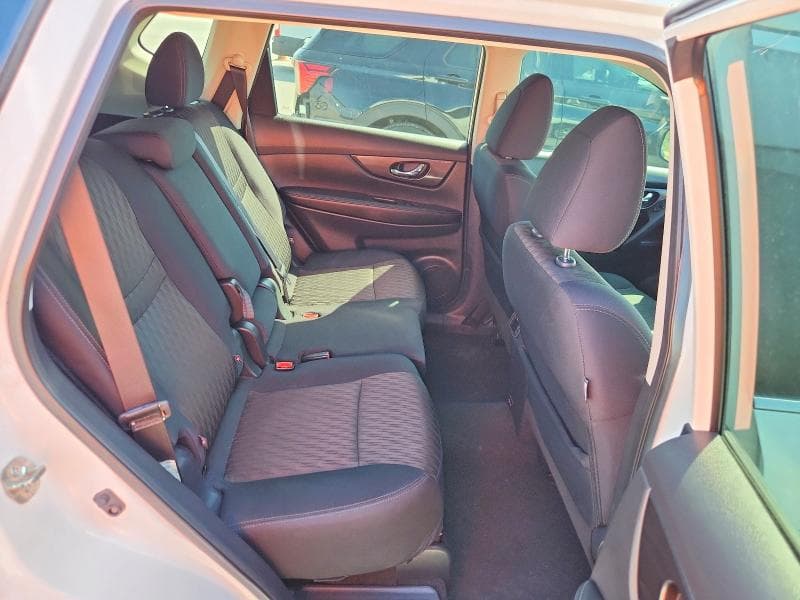 2019 NISSAN ROGUE S 11